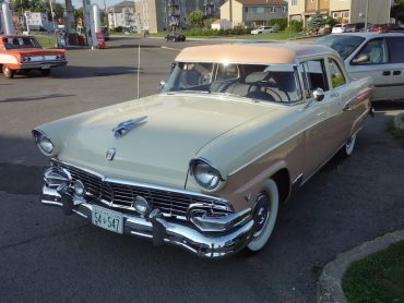 Gustave Grondin, St-Gilles, Ford Customline 1956