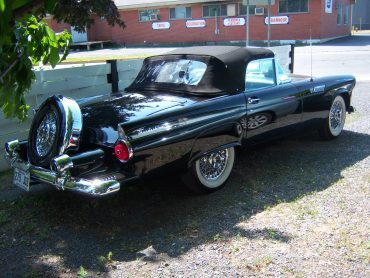 Jocelyn Dube, St-Jean-sur-RIchelieu, Thunderbird 1955