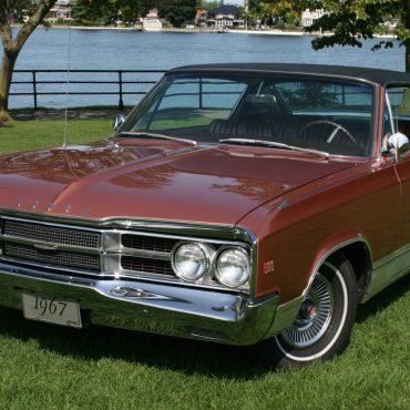 Richard Thibault_1967 Dodge Monaco 500